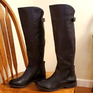 Womens Lucky Brand Black Zepia New W/O box size 6 knee high boots.